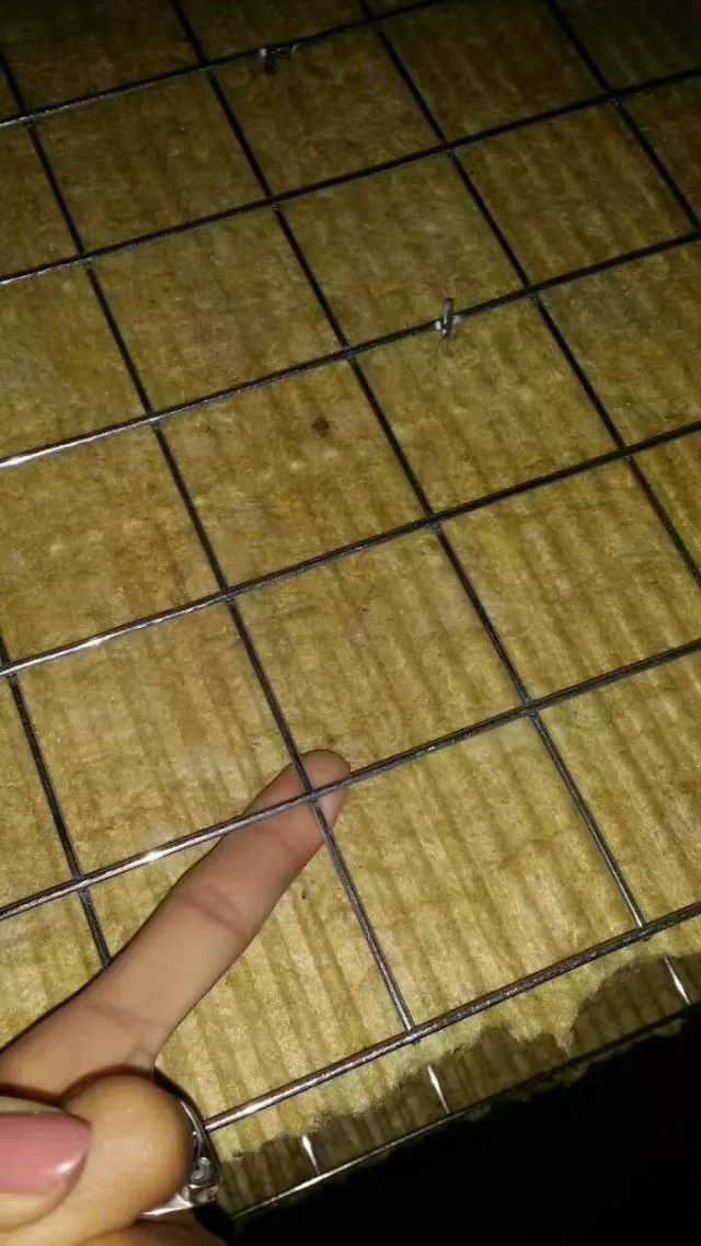 鋼網復合巖棉板